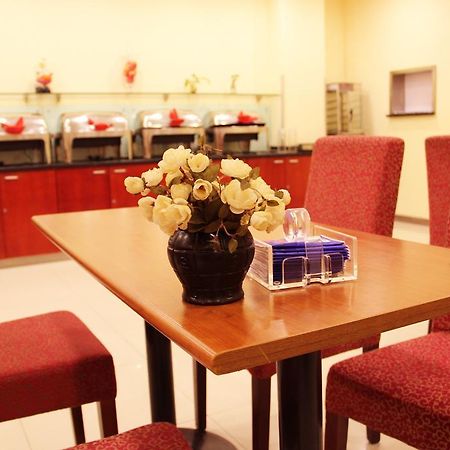 Hanting Hotel Shanghai South Railway Station Luoxiang Road Branch Esterno foto